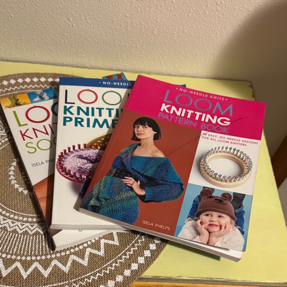 Like new 3 Loom Knitting Pattern Books
